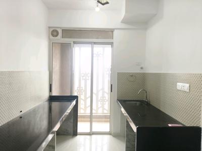 Kitchen Image of 1050 Sq.ft 2 BHK Apartment / Flat for rent in Lodha Primeir , Dombivli East Thane for Rs. 25000