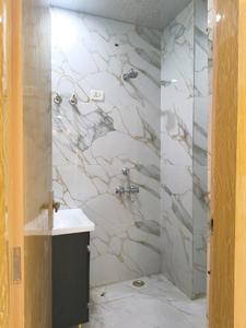 Common Bathroom Image of 950 Sq.ft 2 BHK Builder Floor for sale in Indirapuram Ghaziabad for Rs. 6200002