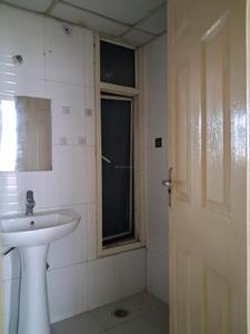 Common Bathroom Image of 1150 Sq.ft 2.5 BHK Apartment / Flat for sale in Supertech Cape Town, Sector 74 Noida for Rs. 12300000