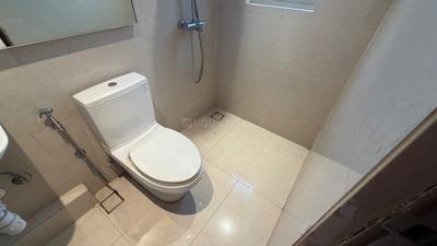 Bathroom Image of 780 Sq.ft 2 BHK Apartment / Flat for rent in One Hiranandani Park, Thane West Thane for Rs. 46000