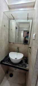 Bathroom Image of 750 Sq.ft 1 BHK Apartment / Flat for rent in Vishesh Balaji Symphony, Shilottar Raichur Navi Mumbai for Rs. 17000