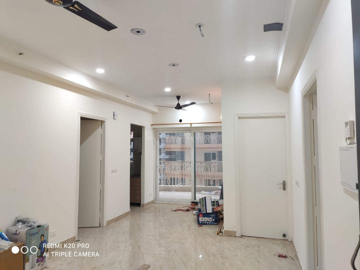 Gaur City 7th Avenue Main Image 1