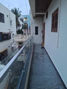 Balcony Image of 990 Sq.ft 2 BHK Builder Floor for rent in New Malakpet Hyderabad for Rs. 16000