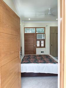 Main Entrance Image of 1000 Sq.ft 1 RK Independent House for rent in HUDA Plot Sector 42, Sector 42 Gurgaon for Rs. 27000