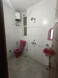 Bathroom Image of 1440 Sq.ft 2 BHK Builder Floor for rent in Sector 46 Gurgaon for Rs. 35000