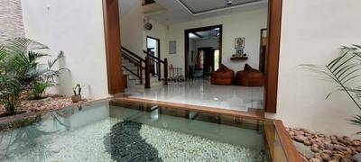 Balcony Image of 5000 Sq.ft 5 BHK Independent House for sale in Kakkanad Kochi for Rs. 69000000