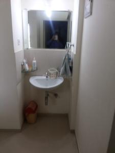 Bathroom Image of 750 Sq.ft 1 BHK Apartment / Flat for rent in Sancheti Belcastel, Mundhwa Pune for Rs. 24000