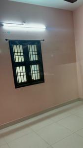 Bedroom Image of 840 Sq.ft 2 BHK Apartment / Flat for rent in Medavakkam Chennai for Rs. 20000