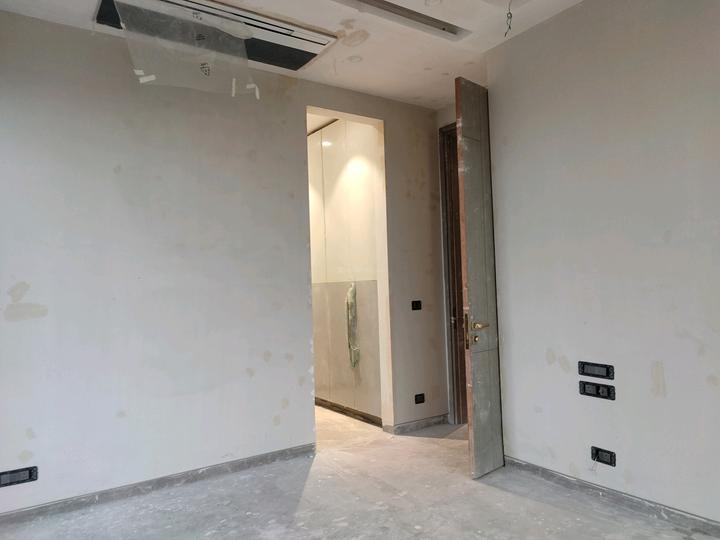 4 BHK 4500 Sqft Independent Floor for sale at Defence Colony, New Delhi