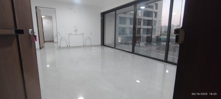 Pratishtha Heights Main Image 1