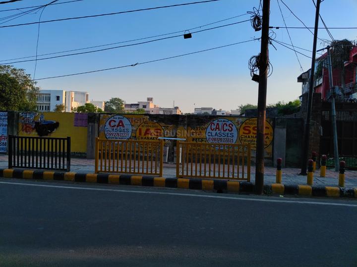 Near Pili kothi Main Image 1