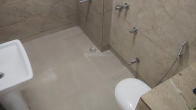 Image of 1600 Sq.ft 3 BHK Apartment / Flat for rent in Golden Titanium Heights, Sector 12 Dwarka, New Delhi for Rs. 41000