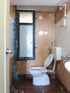 Common Bathroom Image of 520 Sq.ft 1 BHK Apartment / Flat for rent in Cosmos Orchid, Kasarvadavali Thane for Rs. 26000