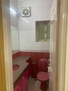 Bathroom Image of 1600 Sq.ft 4 BHK Apartment / Flat for sale in Nilgiri Apartments, Alaknanda New Delhi for Rs. 40000000