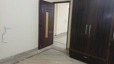 Bedroom Image of 1500 Sq.ft 3 BHK Builder Floor for sale in Rajouri Garden New Delhi for Rs. 18000000