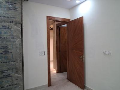 Bedroom Image of 1650 Sq.ft 3.5 BHK Apartment / Flat for sale in DM Infra, Sector 104 Noida for Rs. 6900000