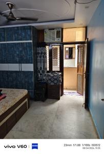 Bedroom Image of 891 Sq.ft 3 BHK Builder Floor for sale in Krishna Nagar New Delhi for Rs. 8000000
