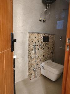 Common Bathroom Image of 1250 Sq.ft 3 BHK Builder Floor for rent in Rajpur New Delhi for Rs. 32000