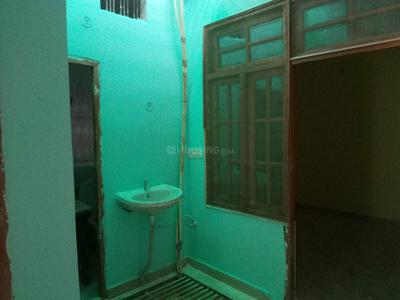 Bathroom Image of 1001 Sq.ft 2 BHK Independent House for rent in Vrindavan Yojana Lucknow for Rs. 10000