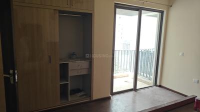 Bedroom Image of 1350 Sq.ft 2 BHK Apartment / Flat for rent in Paras Dews, Sector 106 Gurgaon for Rs. 37000