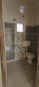 Bathroom Image of 850 Sq.ft 2 BHK Apartment / Flat for sale in Parnasree Pally Kolkata for Rs. 2600000