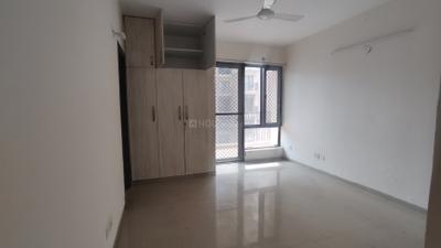 Bedroom Image of 1800 Sq.ft 4 BHK Apartment / Flat for rent in Logix Blossom County, Sector 137 Noida for Rs. 46000