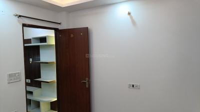 Bedroom Image of 600 Sq.ft 2 BHK Builder Floor for sale in Laxmi Nagar New Delhi for Rs. 4900000