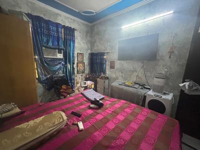 Bedroom Image of 650 Sq.ft 2 BHK Apartment / Flat for rent in Uttam Nagar New Delhi for Rs. 12000