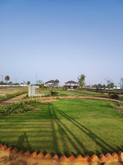 Corona Greens Main Image 1