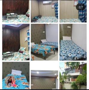 Bedroom Image of Pg for girls Vijaya Ramteke  in Bezonbagh, Nagpur