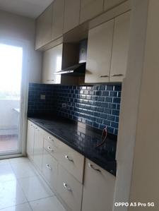 Kitchen Image of 950 Sq.ft 2 BHK Apartment / Flat for rent in UKN Belvedere By UKN Airport District Phase 1, Navarathna Agrahara Bengaluru for Rs. 30000
