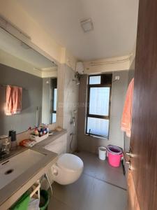 Image of 900 Sq.ft 2 BHK Apartment / Flat for sale in Mulund West, Mumbai for Rs. 25000000
