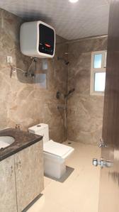 Image of 1600 Sq.ft 3 BHK Apartment / Flat for rent in Grand Omaxe, Sector 93B, Noida for Rs. 45000