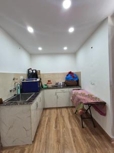 Kitchen Image of 400 Sq.ft 1 RK Builder Floor for rent in Ramesh Nagar New Delhi for Rs. 20000
