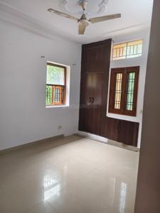 Bedroom Image of 1250 Sq.ft 3 BHK Apartment / Flat for rent in Sahyog Apartment, Mayur Vihar Phase 1 New Delhi for Rs. 48000