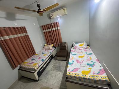 Bedroom Image of Rajiv pg in Karelibagh, Vadodara