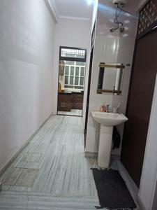 Bathroom Image of 800 Sq.ft 1 BHK Builder Floor for rent in Murlipura Jaipur for Rs. 11000