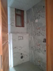 Common Bathroom Image of 550 Sq.ft 1 BHK Apartment / Flat for sale in Sector 73 Noida for Rs. 2500000
