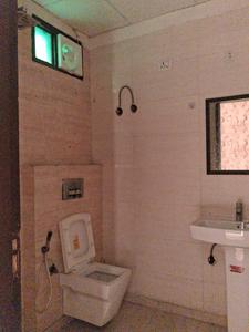 Common Bathroom Image of 1450 Sq.ft 3 BHK Apartment / Flat for rent in Sector 49 Noida for Rs. 32000