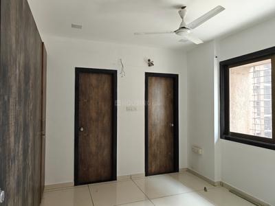 Bedroom Image of 870 Sq.ft 3 BHK Apartment / Flat for rent in Pioneer Dreams, New Althan Surat for Rs. 21000