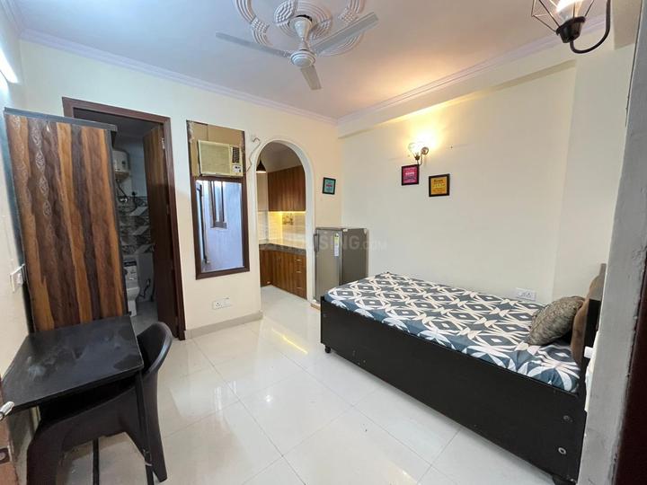Saket Bedroom 1
