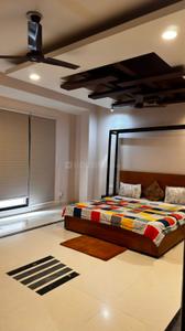 Bedroom Image of 3000 Sq.ft 4 BHK Independent House for rent in DLF Phase 4 Gurgaon for Rs. 300000