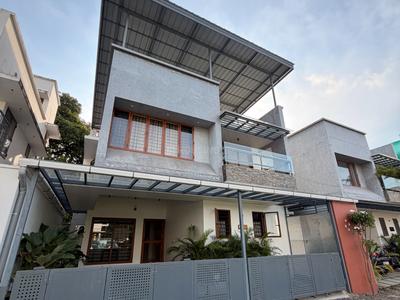Image of 2000 Sq.ft 3 BHK Villa for sale in Thrippunithura, Kochi for Rs. 18500000