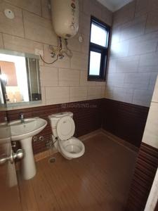 Bathroom Image of 2350 Sq.ft 3.5 BHK Apartment / Flat for sale in CGHS Shree Kripaluji Apartment, Sector 52 Gurgaon for Rs. 26500000
