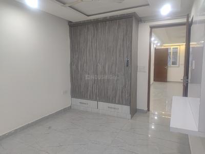 Bedroom Image of 1200 Sq.ft 3 BHK Builder Floor for rent in Janakpuri New Delhi for Rs. 40000