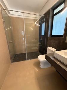 Image of 2000 Sq.ft 4 BHK Apartment / Flat for sale in Kalpataru Magnus, Bandra East, Mumbai for Rs. 115000000