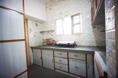 Kitchen Image of 675 Sq.ft 2 BHK Apartment / Flat for sale in Maninagar Ahmedabad for Rs. 3900000