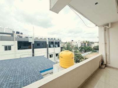 Balcony Image of 600 Sq.ft 1 BHK Apartment / Flat for rent in Indira Nagar Bengaluru for Rs. 30000