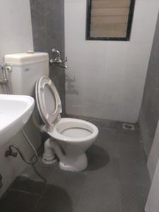Common Bathroom Image of 900 Sq.ft 2 BHK Apartment / Flat for sale in Kolte Patil Margosa Heights, Mohammed Wadi Pune for Rs. 4850000