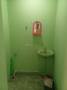 Bathroom Image of 1000 Sq.ft 2 BHK Independent House for rent in Nedunchalai Nagar Salem for Rs. 15000